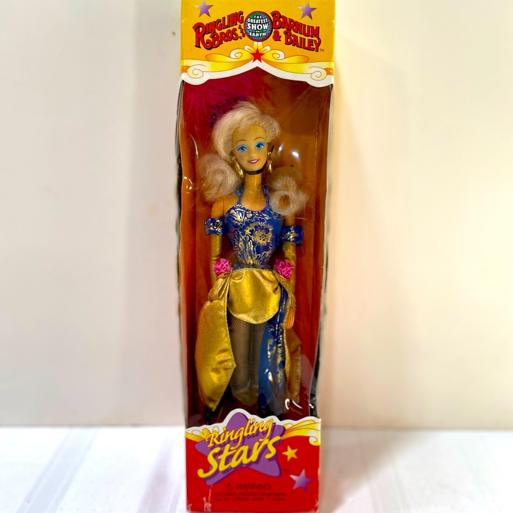 Ringling bros and barnum Bailey ringling star NIB blonde